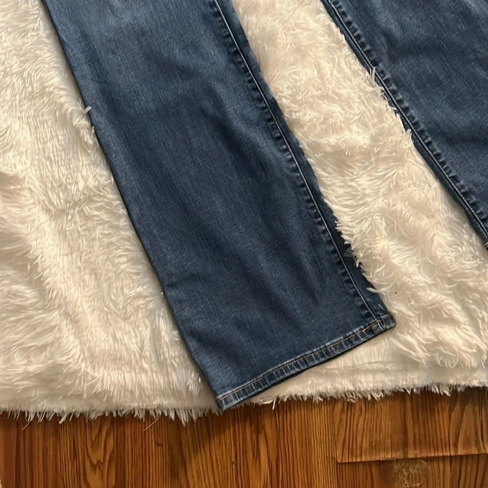 LANE BRYANT Curvy Fit High Rise Boot Medium Denim Jeans, Size 15 Long, EUC. - Picture 3 of 7